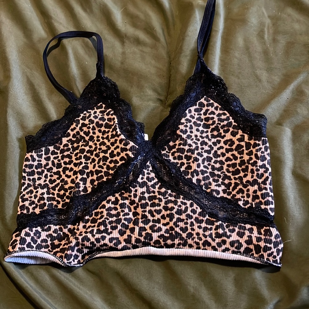 Leopard crop top